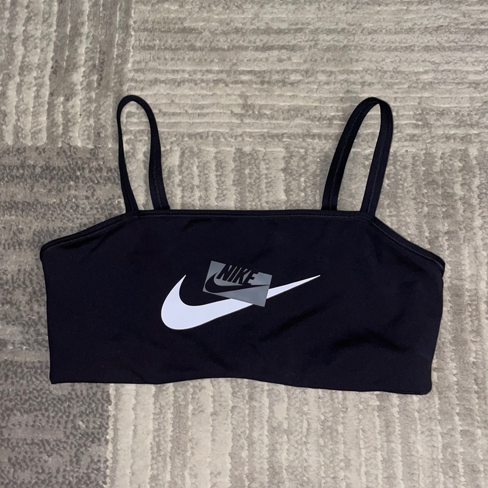 NIKE Sports-bra